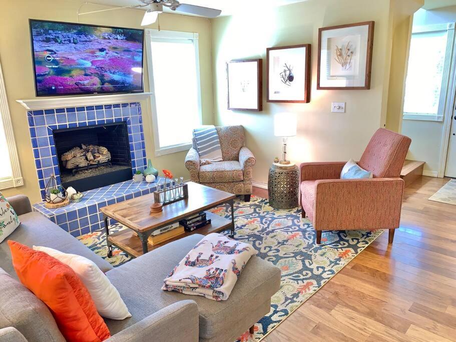 The Comforts' Inn: Mountain Escape Mountainaire 외부 사진